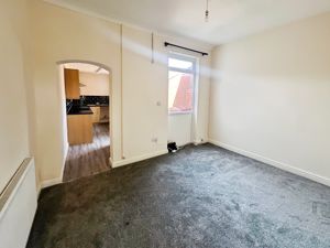 Dining Room- click for photo gallery